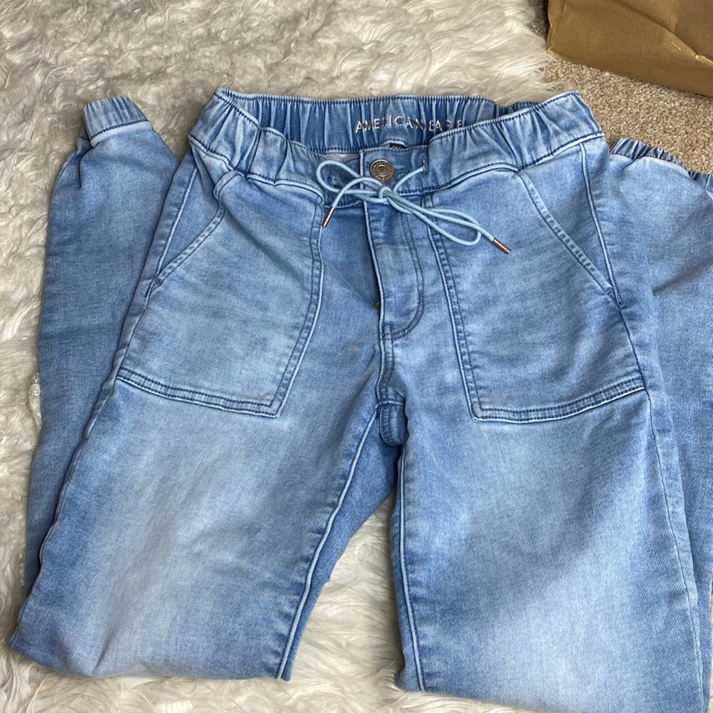 American eagle joggers